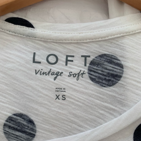 LOFT Polka Dot Top - Picture 6 of 9